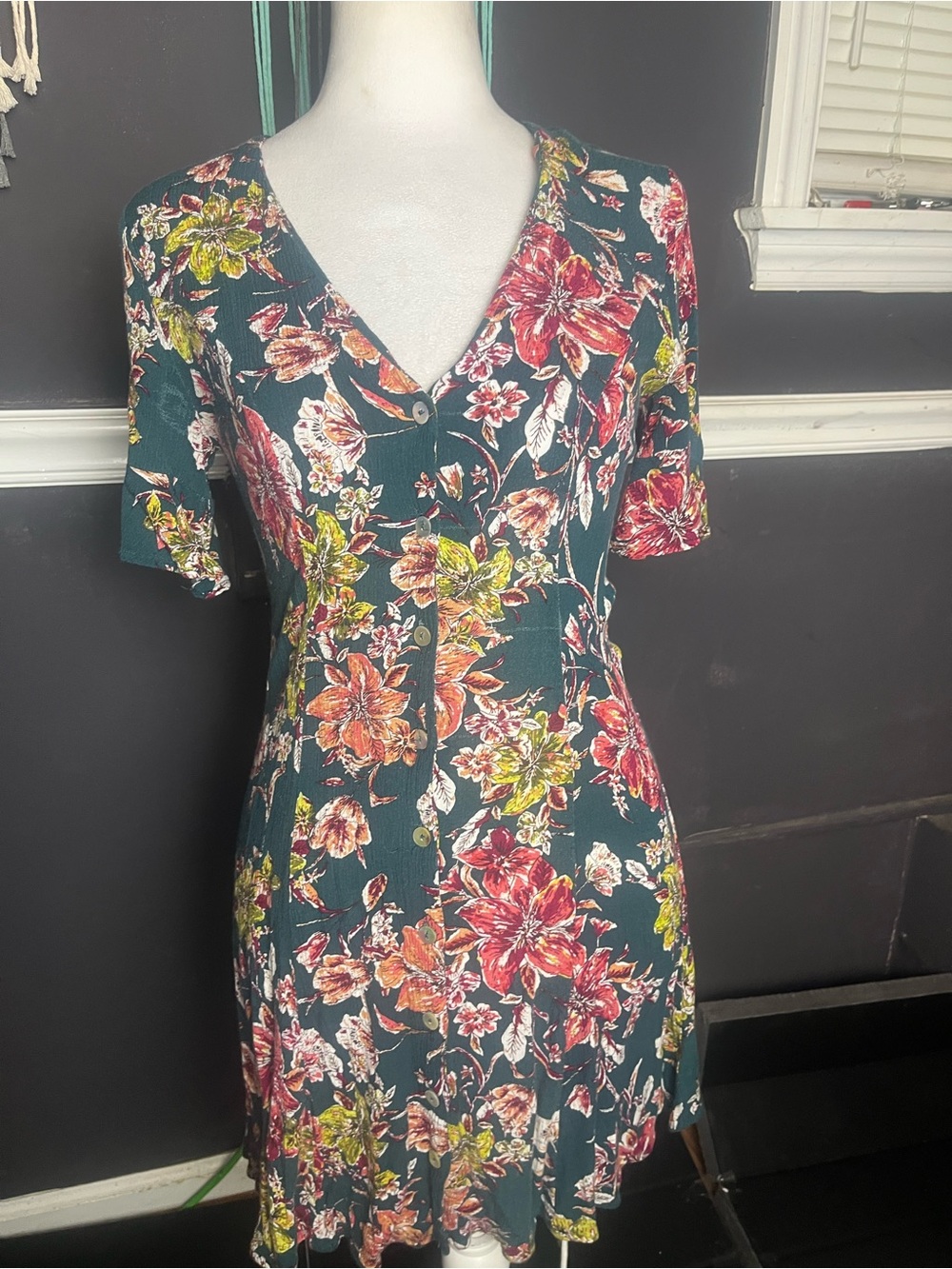 Lulus Size XS Green Floral Mini Dress